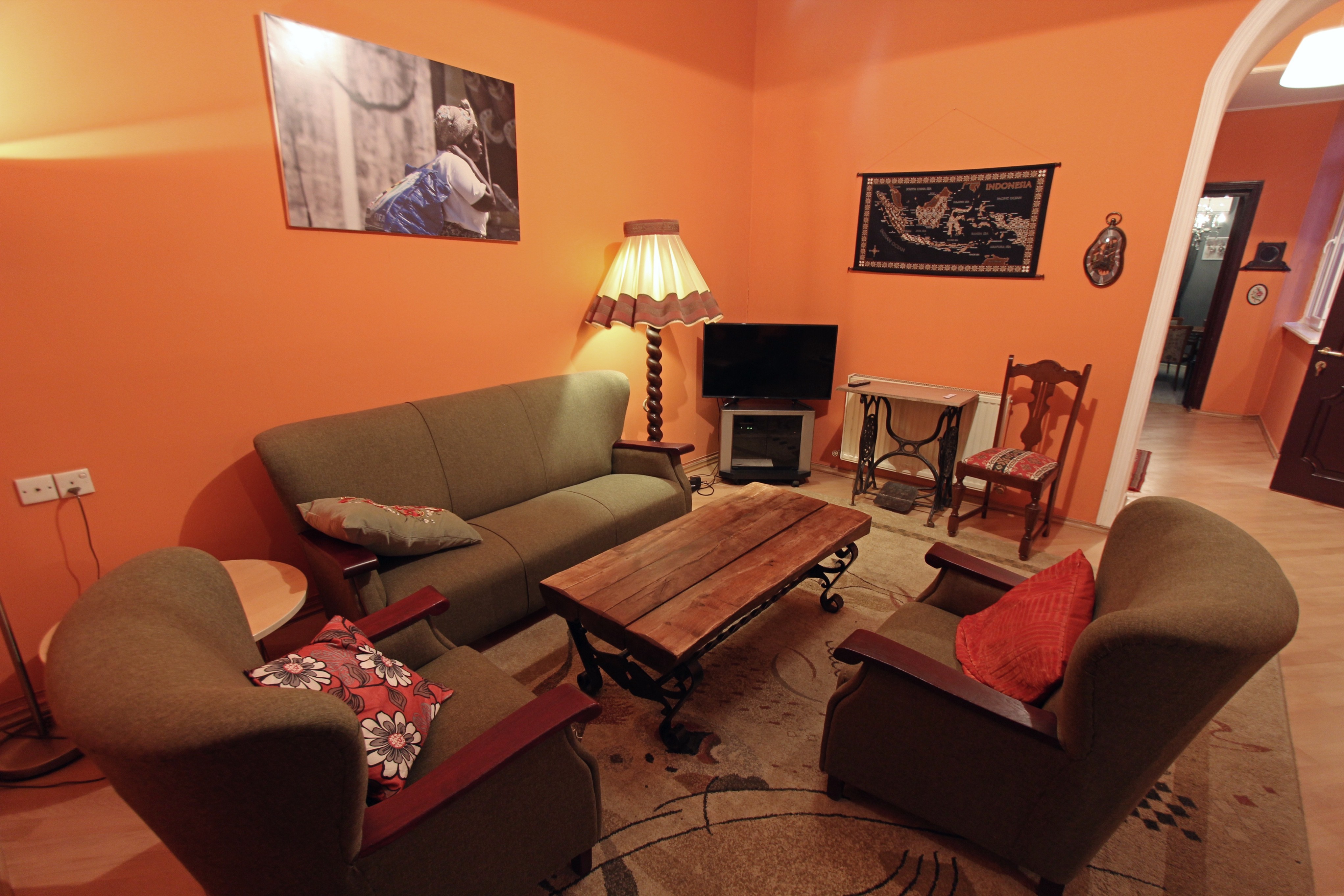 3-Room Apartment For Rent on Mtatsminda